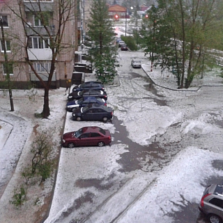 Жители Бора приходит в себя после сильнейшего ливня с градом 7