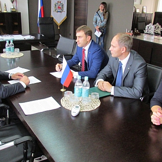 Подписание соглашения о сотрудничестве между администрацией округа и Сбербанком России. 4