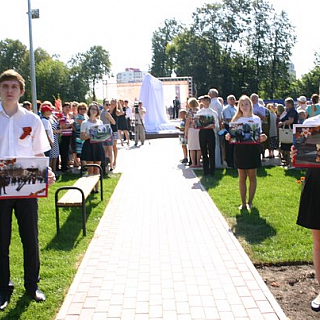 Открытие памятника "Ветеранам Великой Отечественной войны от благодарных потомков" 6