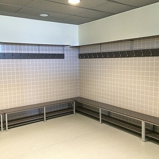 Поступило предложение от одной из крупнейших мировых компаний, занимающихся обменом школьников и студентов. 3