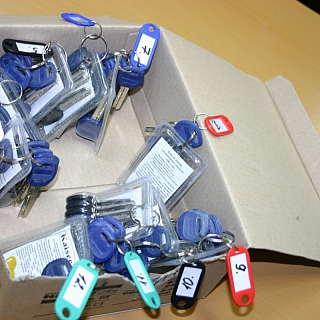 Ключи от новых квартир для детей-сирот 3