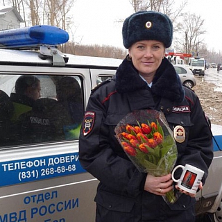 Борских авто-леди поздравили с 8 марта 2