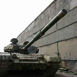 Танк, БТР и БМП будут установлены в сквере 70-летия Победы на Бору 4