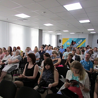 В Борском бизнес-инкубаторе прошло мероприятие «В кругу друзей!», приуроченное  к празднованию Дня молодежи 3