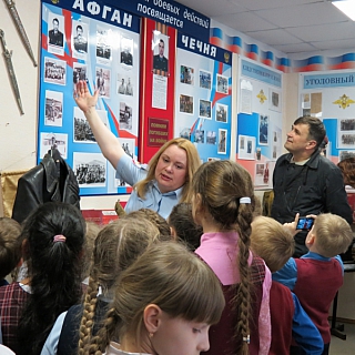 Борские полицейские познакомили школьников с работой полиции 2