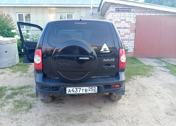 Chevrolet Niva, 2009, внедорожник, механика, 1.7 л, 152 тыс. км 4