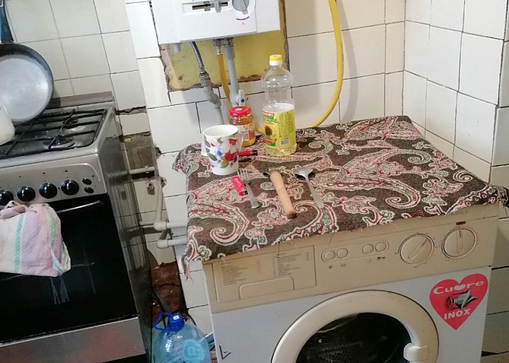 1 комн кв в пос.Октябрьский 4