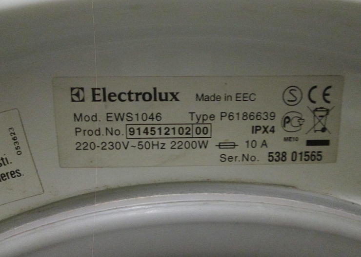 Стиральная машина Electrolux EWS1046 2