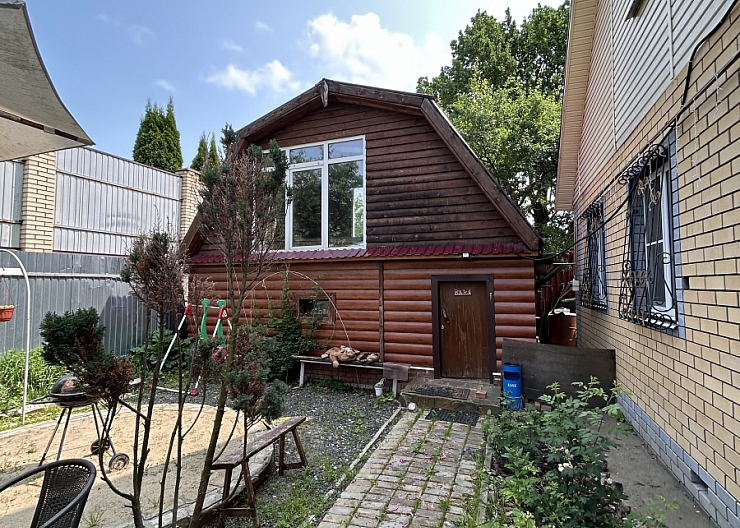 продается кирпичный Дом в  центре города Бор 4