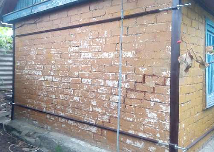 Стягивание стен металом  от трещин