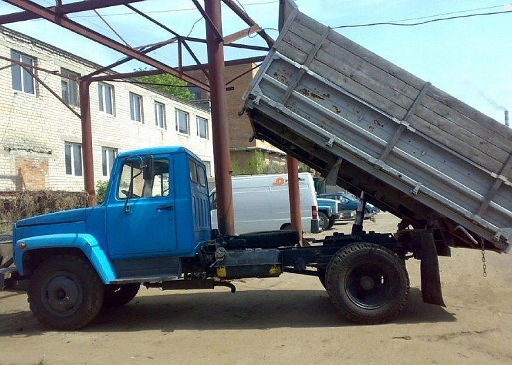 Вывоз старой мебели на свалку 2