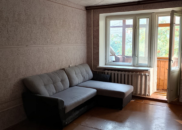 Продам 3-х комнатную квартиру во 2-м микрорайоне 2