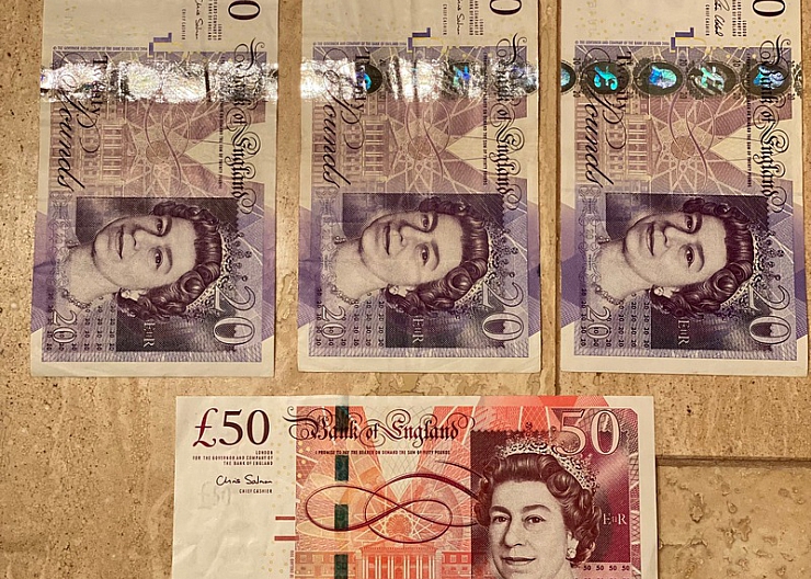 Куплю, обмен швейцарские франки 8 серии, старые английские фунты  и др 3