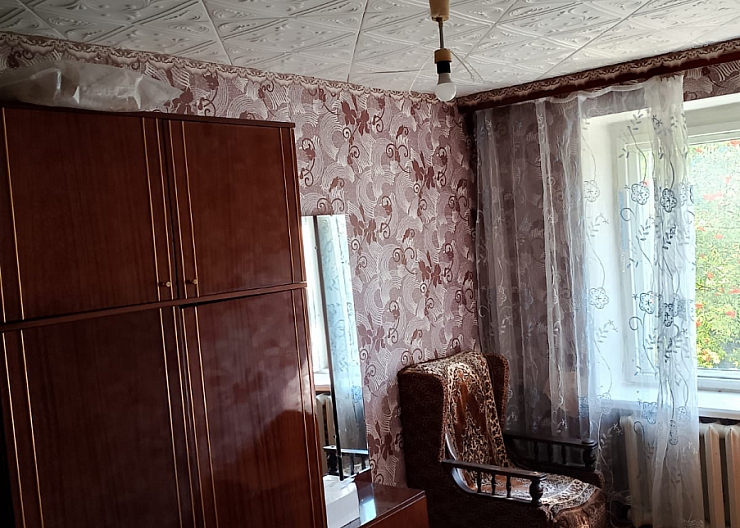 Продам 3-х комнатную квартиру во 2-м микрорайоне 4