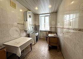 3-к. квартира, 75 м², 2/3 эт., Бор, Октябрьская ул