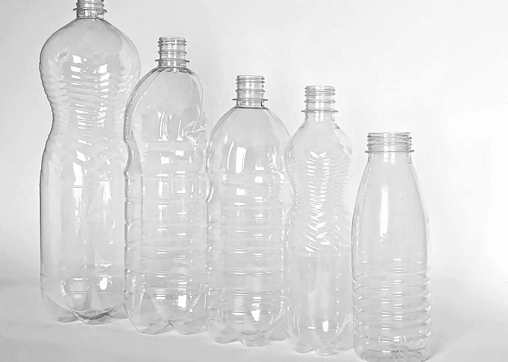 Пластиковые бутылки ПЭТ объемом 0,5л, 1л, 1,5л, 2л