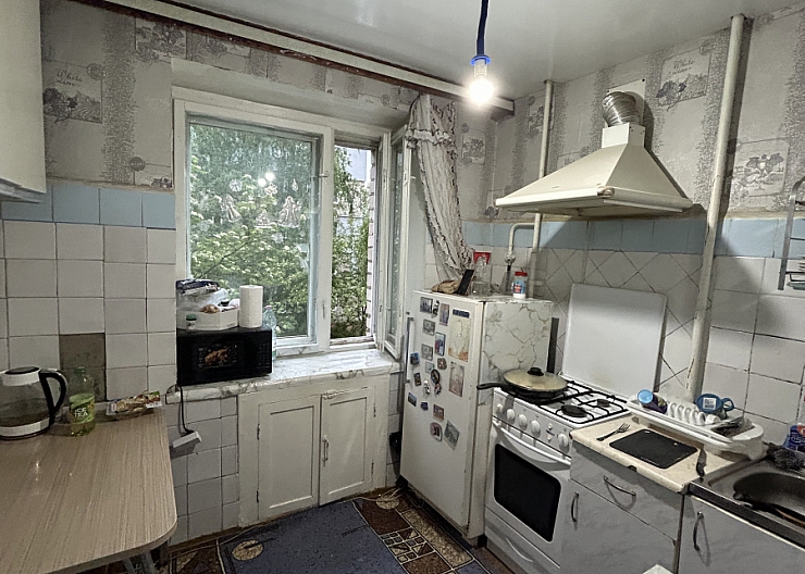 Продам 3-х комнатную квартиру во 2-м микрорайоне