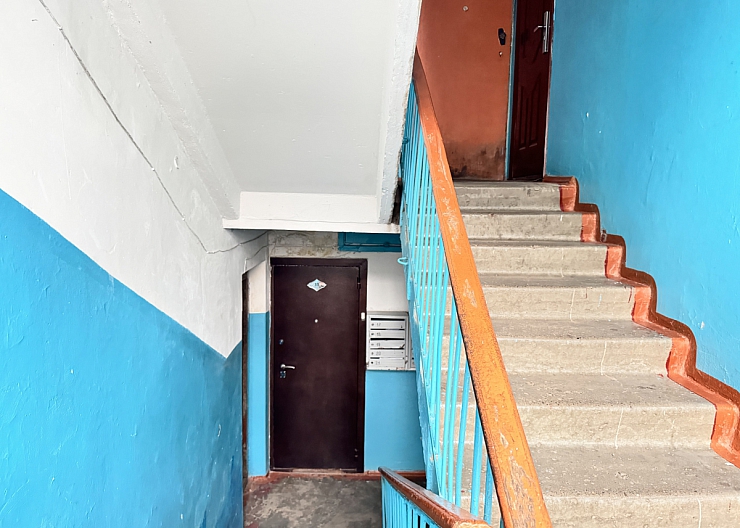 Продам 2 х комнатную квартиру Бор 3