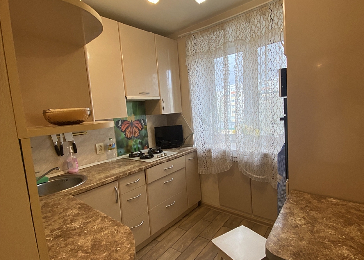 Сдам 2 -х ком., кв., р-он Вокзала  30 тыс 3