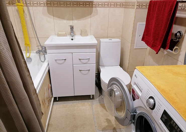 1кв улСтепанаРазина,24 3