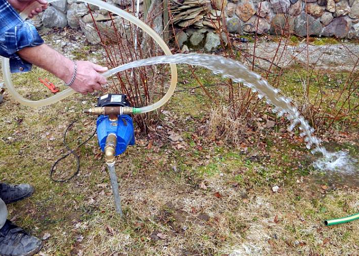 Скважина на воду своими руками: как пробурить скважину на воду вручную?