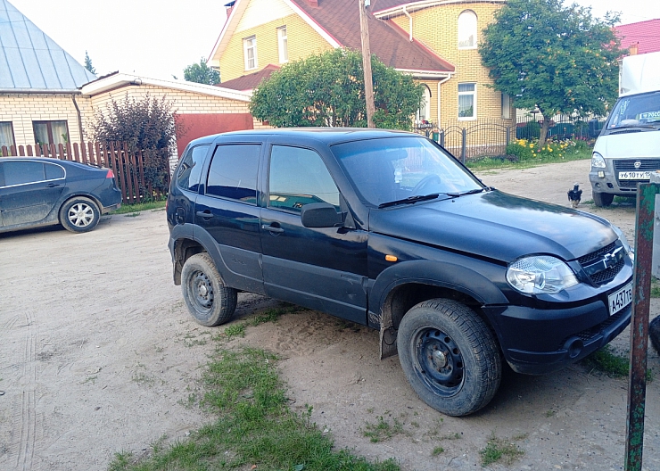 Chevrolet Niva, 2009, внедорожник, механика, 1.7 л, 152 тыс. км