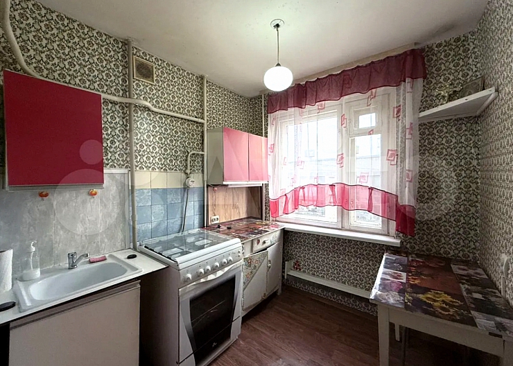 2-к. квартира, 39 м², 2/5 эт., Бор, 2-й мкр-н, 38