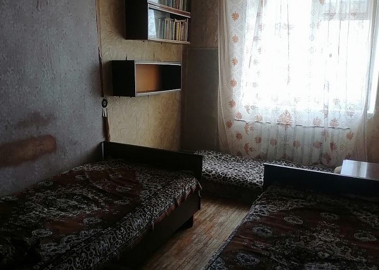 2 комнатная, ул. Рослякова 2