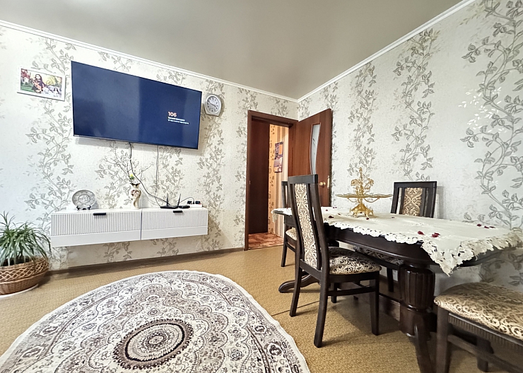 Продам 2 х комнатную квартиру Бор