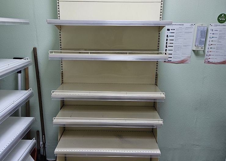 Стеллажи торговые металличкские разборные б/у. 2