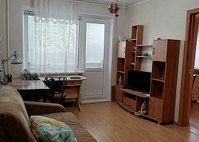 3 комнатная, Стекольный