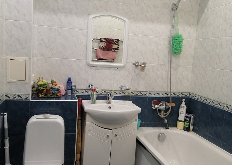 2 комнатная, стекольный 4