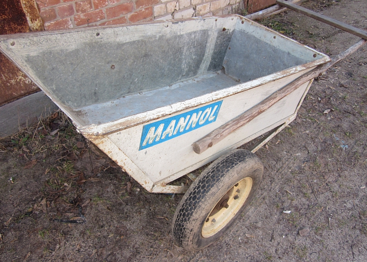 Садовая тачка - тележка 3