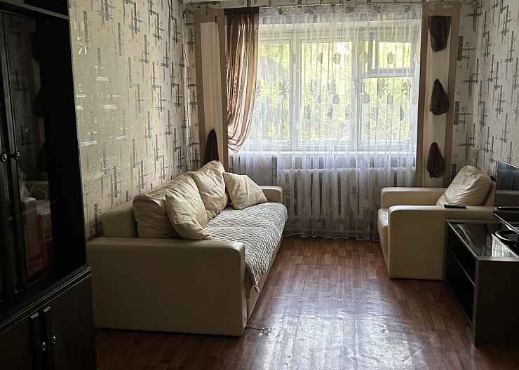 Сдам 2-х комн. кВ. В центре г.Бор ул. Ленина 4